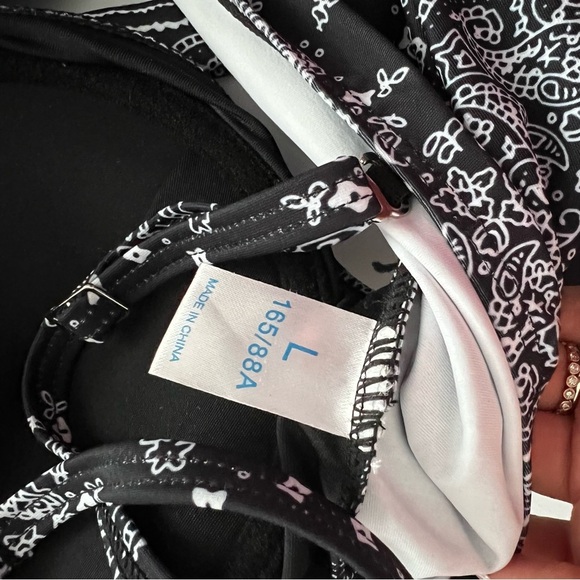Black White Paisley Bandana Print Monokini One Piece Bathing Suit size L small - Picture 17 of 17